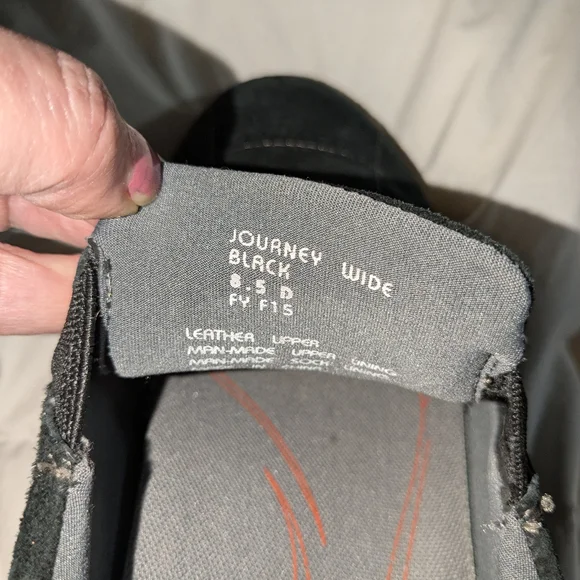 Women's Earth Journey Black Slip-On Shoes 8.5 wide - Picture 6 of 6